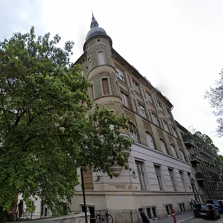 Apartament Buda House 8 *